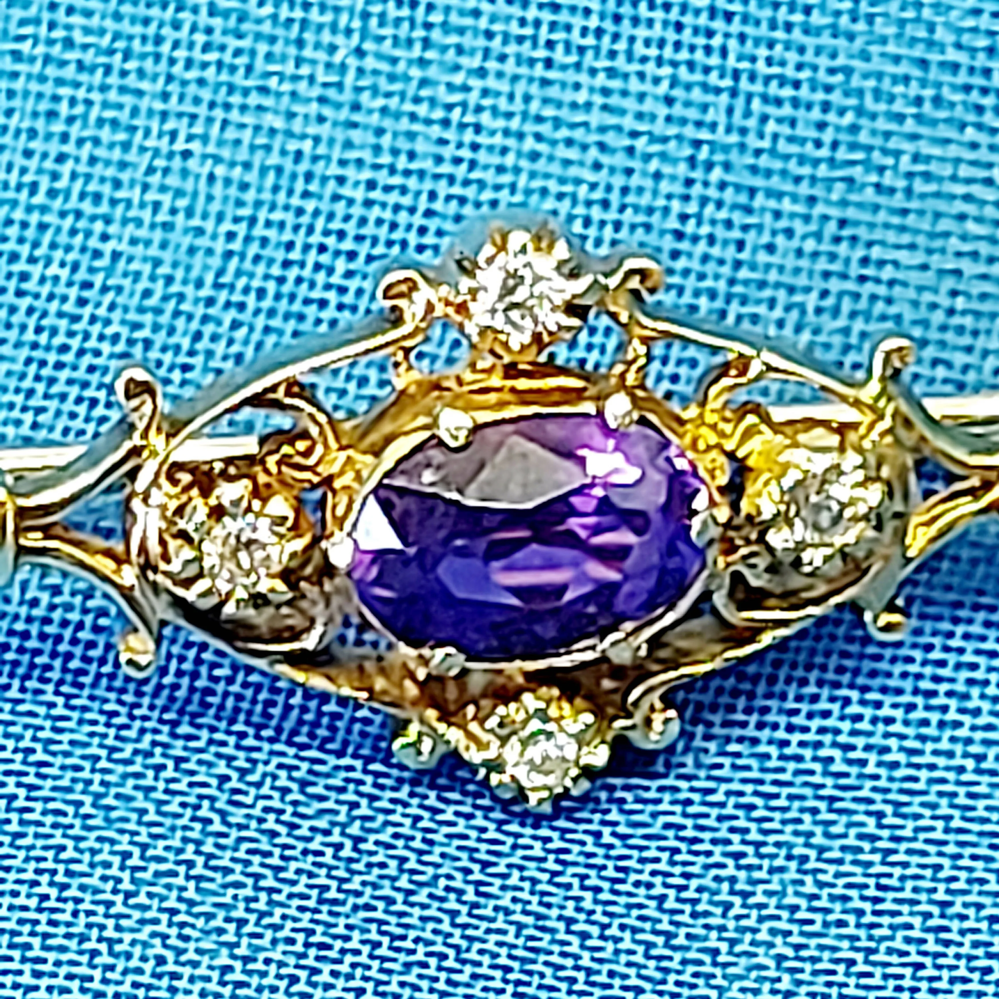 9ct Gold, Amethyst & Diamond Bar Brooch