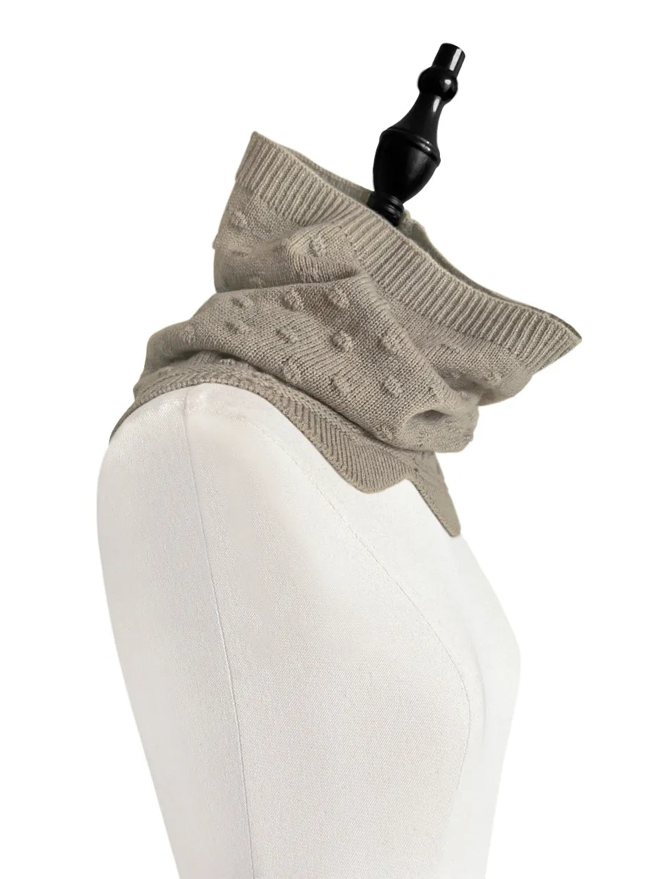 Beige Popcorn Stitch Scalloped Cashmere Wool Blend Snood