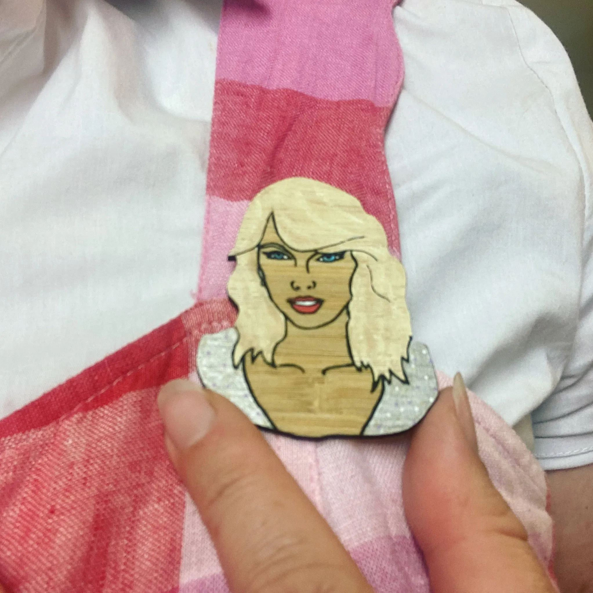 Brooch: Taylor Swift