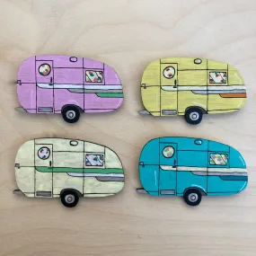 Brooch: Vintage Caravan