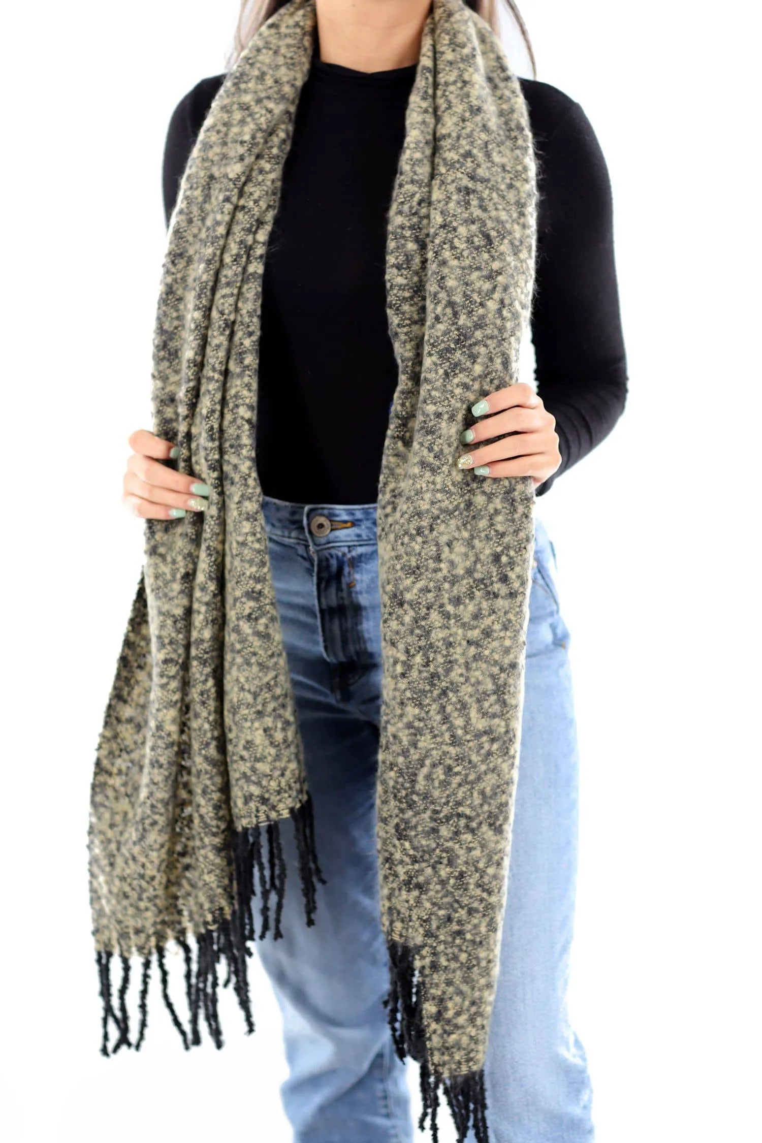 Muffler Scarf Plush with Fringe - Black/Ivory