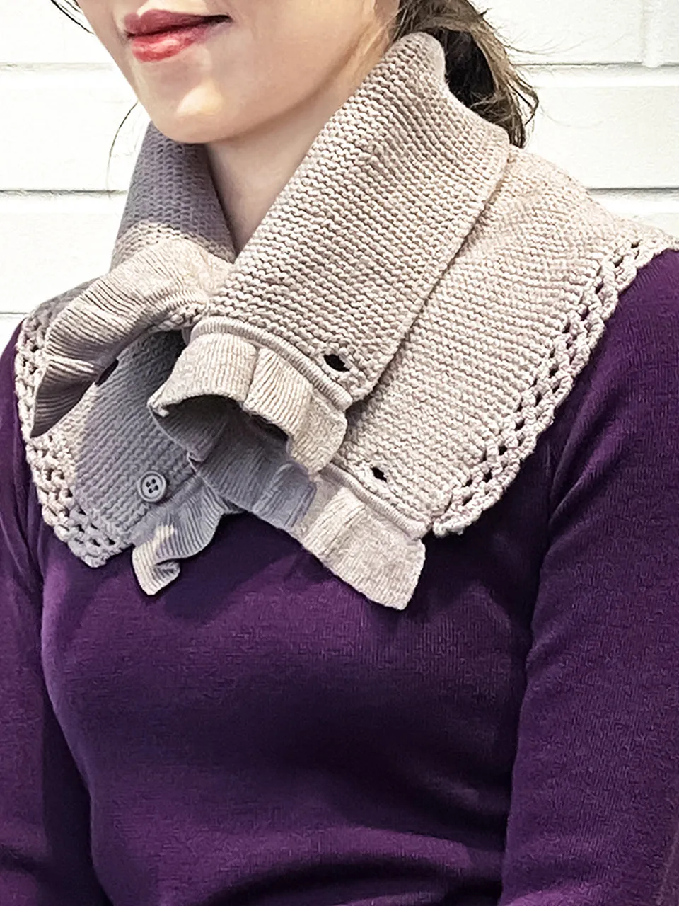 SPECIAL! Lilac Crochet-Trimmed Ruffle A-lined Neck Warmer