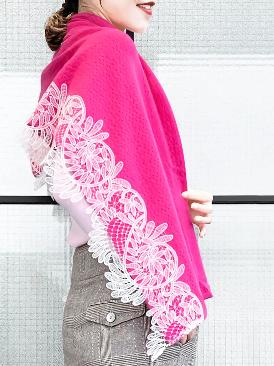 Surprise Sale! Fuchsia Embroidery Lace Trims Pure Luxe Cashmere Wrap