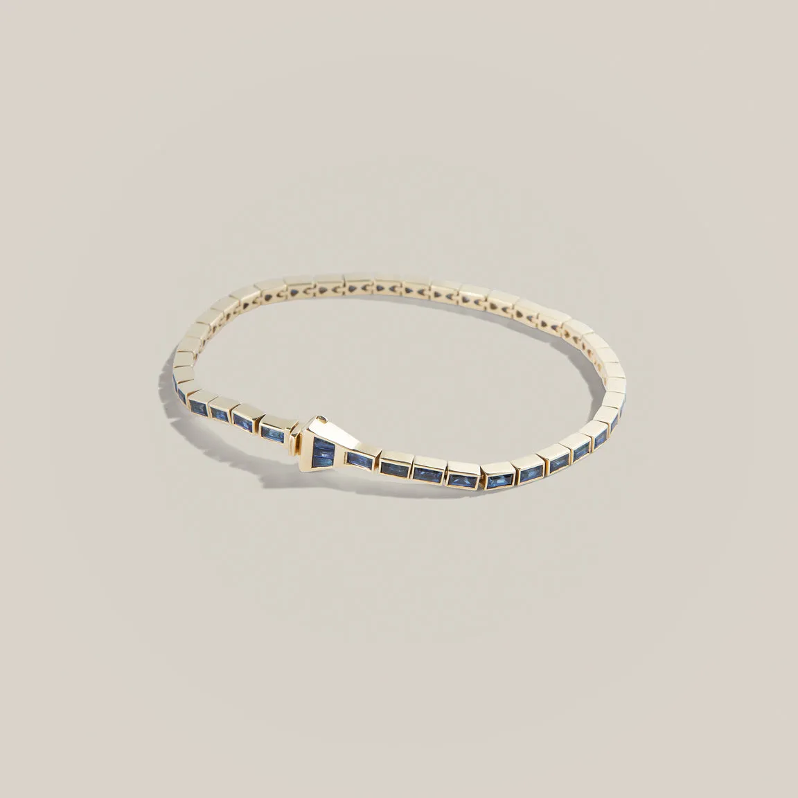 The Lucky One Sapphire Riveré Bracelet